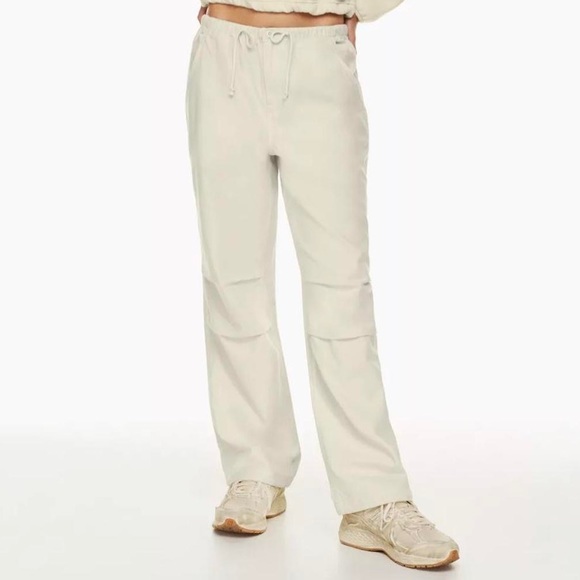 Aritzia Cache Cargo Pant - Picture 1 of 2